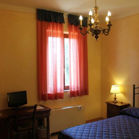 Villa Rinalducci Fano Habitación foto