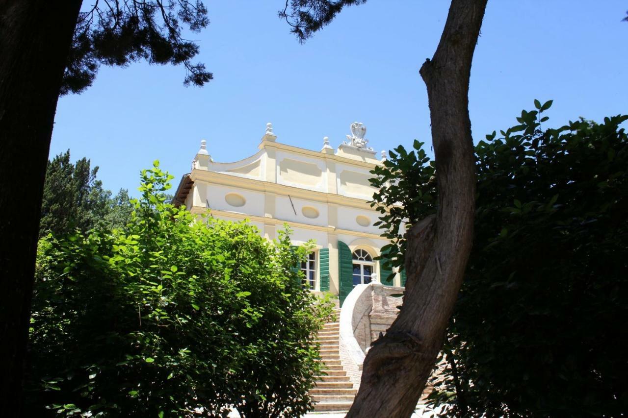 Villa Rinalducci Fano Exterior foto